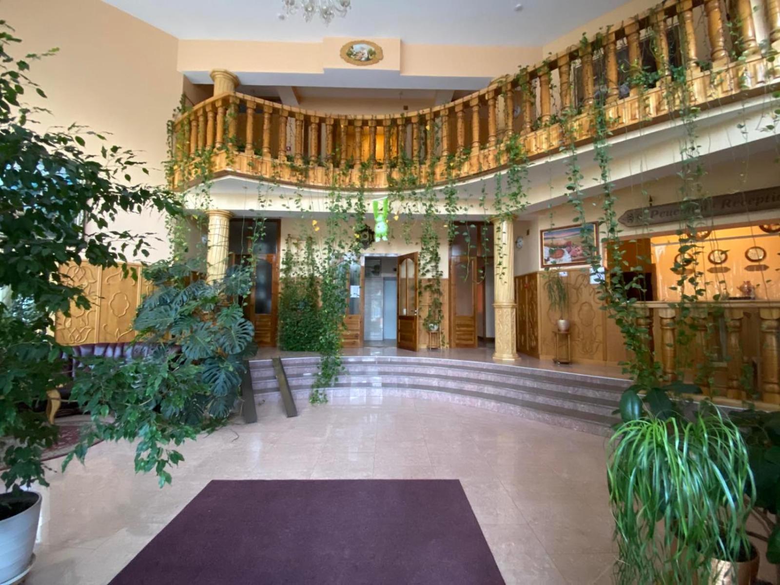 Tisa Hotel Petropavlovskaya Borshchagovka 外观 照片